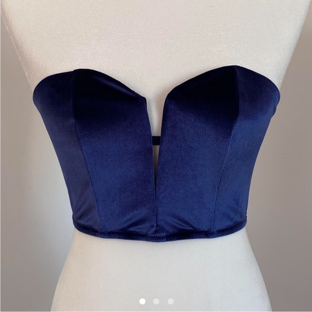 victoria secret velvet blue top